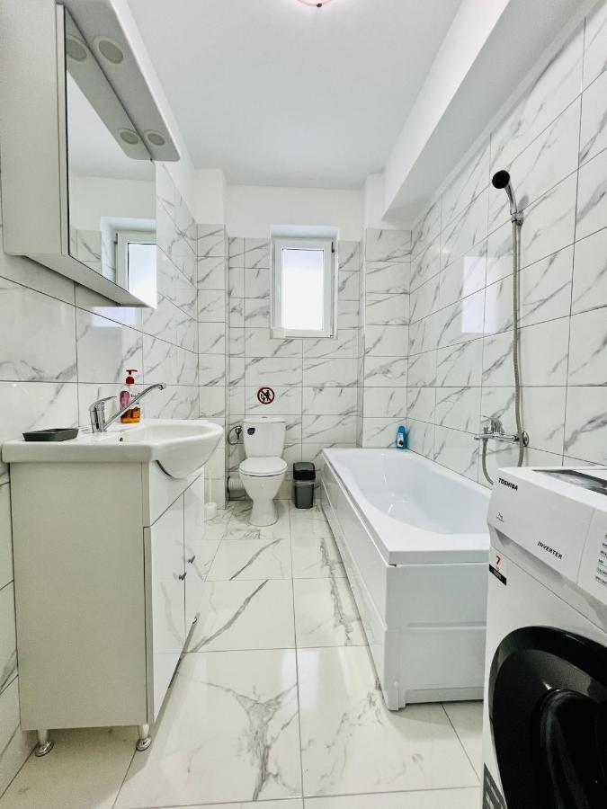 Altheda Living White House 29F-2 Appartement Suceava Buitenkant foto